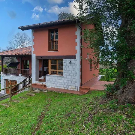 Casa Entrencinas Holiday home