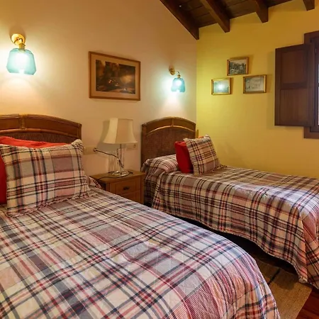 Casa Entrencinas Collera